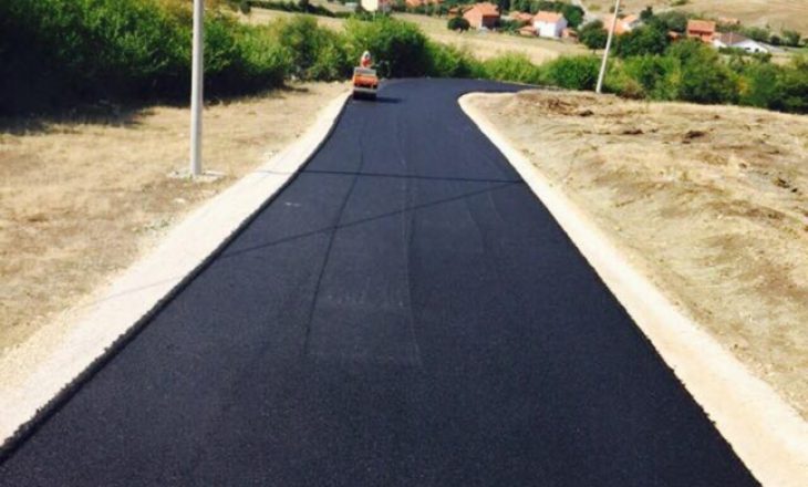Përfundon asfaltimi i rrugëve në disa fshatra të Drenasit