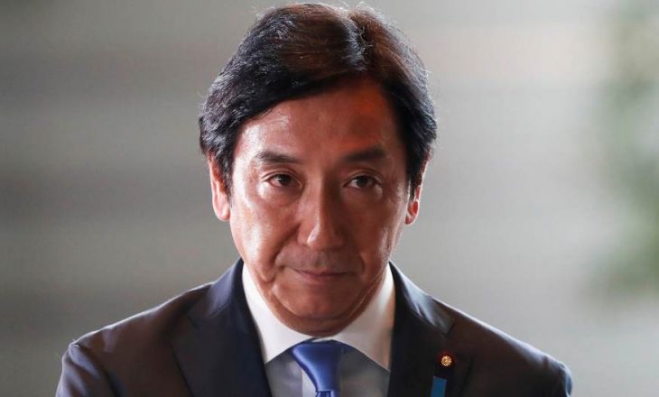 Ministri japonez jep dorëheqje sepse ka dhënë para përkrahësve të vet