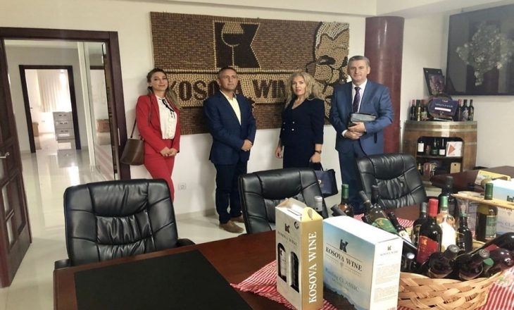 Zyrtarë të MDIS-it, vizitojnë bizneset e diasporës në Kosovë