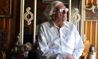 Poezi emocionale, si e përshkruan Dritëro Agolli vdekjen e nënës