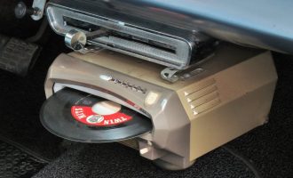 Opsionet shtesë më të pazakonta të automobilave ndër vite