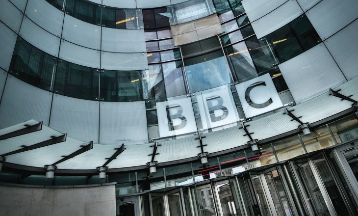 Vdes gazetarja e BBC-së në moshën 27-vjeçare