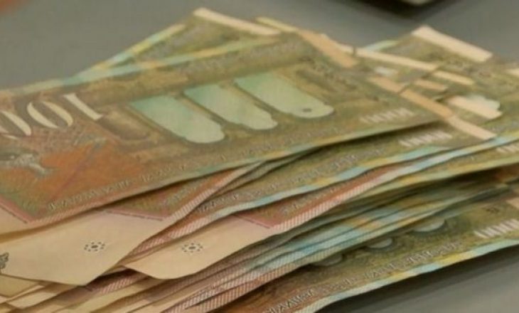 Maqedoni, nga dhjetori paga minimale do të jetë 14.500 denarë