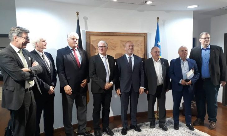 Haradinaj takon një delegacion nga Bundestagu gjerman