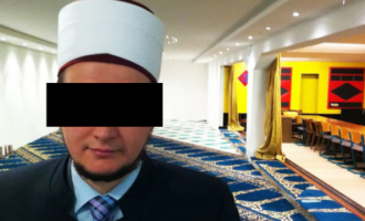 E dhunoi seksualisht dhe fizikisht gruan, Zvicra e përzë imamin kosovar