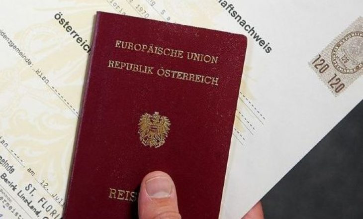 Austriaku 56-vjeçar u ka shitur leje qëndrimi 29 kosovarëve: 9000 euro për person