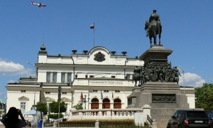 Bullgaria për hapjen e negociatave të Shkupit dhe Tiranës me BE