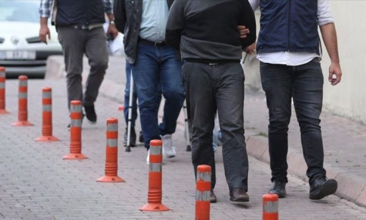 Turqia arreston 100 pjesëtarë të Shtetit Islamik