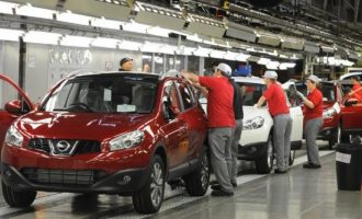 Nissan shqyrton shitjen e dy fabrikave në Evropë