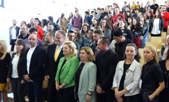 Apostolova: Pa luftimin e korrupsionit s’ka liberalizim vizash