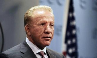 Pacolli thotë se do ta shpërblejë Kombëtaren e Kosovës nëse e mposhtë Spanjën