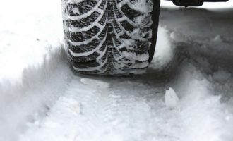 Koha gjatë së cilës ekspertët rekomandojnë t’i vendosni gomat e dimrit