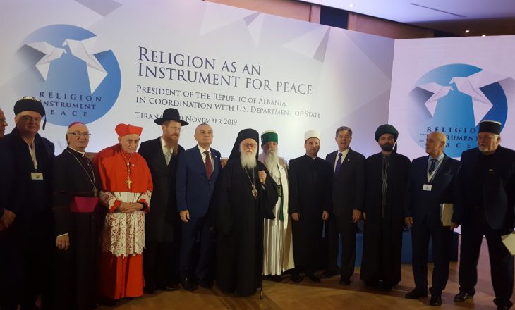Prijësit e feve mblidhen për një konferencë paqësore