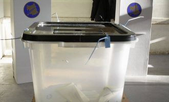 Qytetarët ankohen se po u bëhet thirrje për votim nga subjektet politike