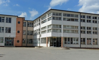 DKA-të nuk po respektojnë vendimin për zëvendësimin e mësimdhënësve të sëmurë