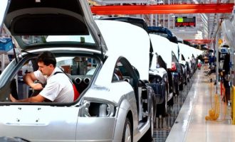 Szijjarto: Audi do të rrisë prodhimin e motorëve në Hungari