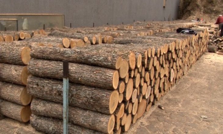Ulja e temperaturave – ankohen qytetarët, çmimi i lartë i druve