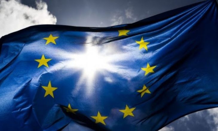 ​Franca propozon metodë të re për zgjerimin e BE-së