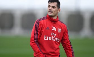 Arsenal vendos për të ardhmen e Xhakës   