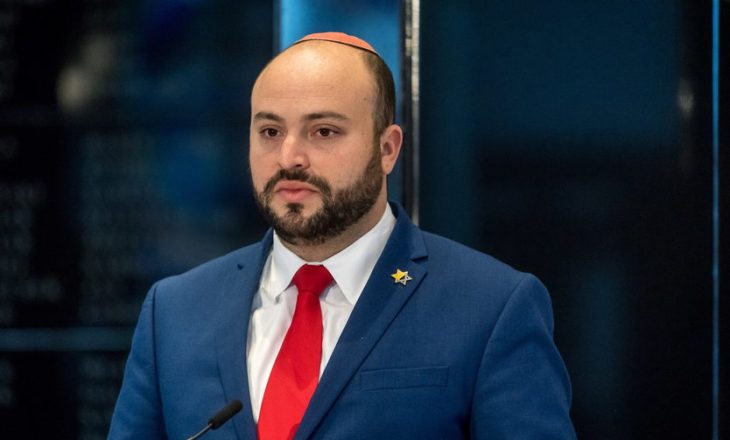 Biznesmeni izraelit ndihmon shqiptarët pas tërmetit