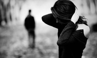 Këto tri shenja të horoskopit, 2020-ta do t’i rikthejë me ish-at!