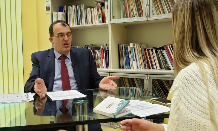 Pse dështoi Kosova sërish në PISA? – flet njohësi i arsimit