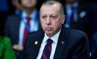 Reagon Erdogan: Çështja e Shën Sofisë problem i brendshëm i Turqisë