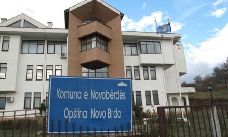 Protestë para komunës në Novobërdë