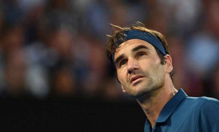 Zvicra në këtë mënyrë e nderon Federerin