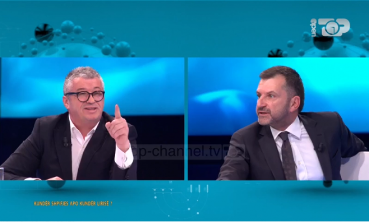 Eskalon debati mes gazetarëve në televizionin shqiptar: Beson në një m**