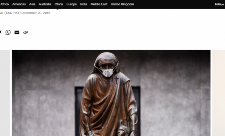 Statuja e Nënë Terezës me maskë në gojë, bëhet lajm në CNN