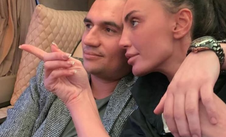 Momente intime të Genta Ismajlit me të dashurin – Video