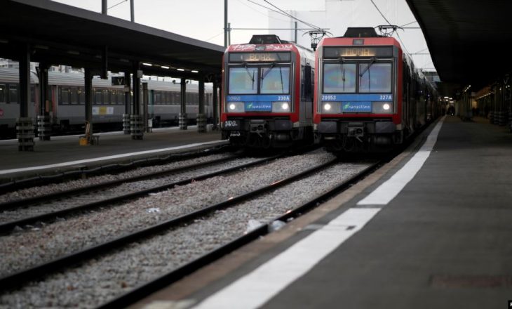Përmirësime në transportin publik të Francës, vazhdojnë protestat