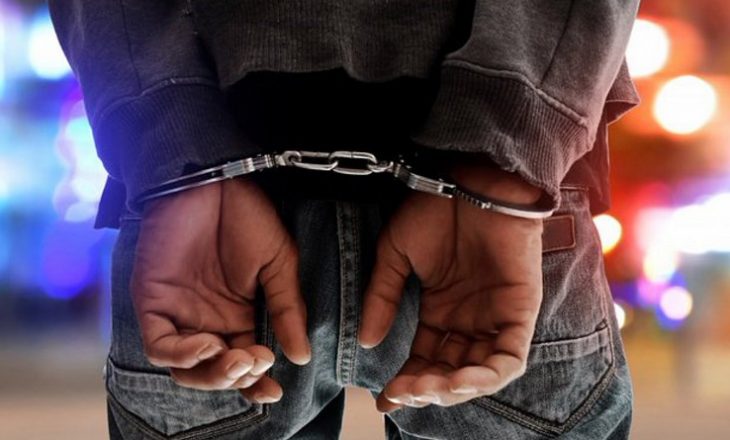 Djali rrah babanë e tij në Pejë, arrestohet