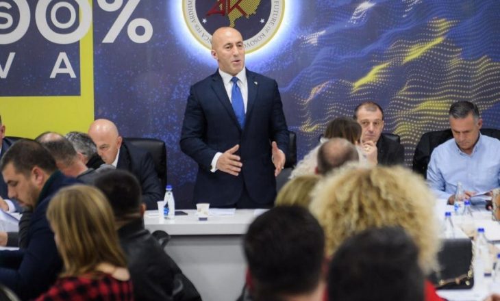 Deputeti i AAK-së: Shumë njerëz thonë që Ramush Haradinaj është Adem Jashari i gjallë
