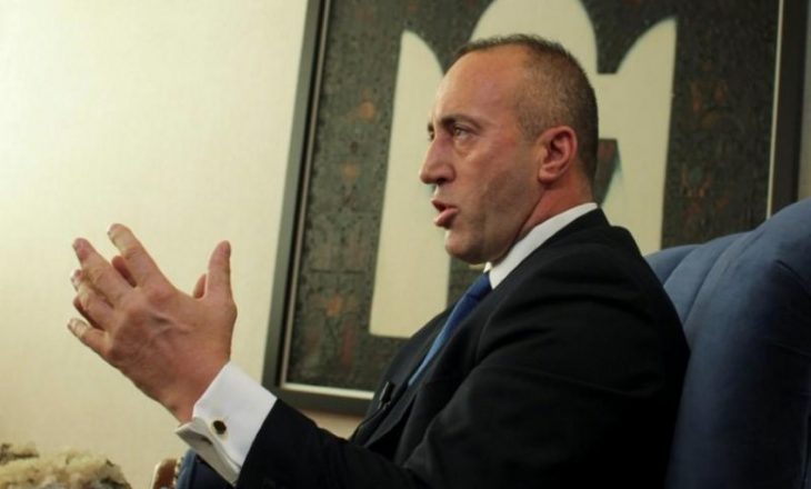 Deputetet e AAK-së imitojnë Haradinajn, e quajnë Kurtin mashtrues