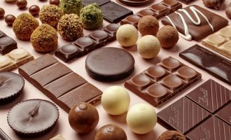 Kinezët nuk hanë fare çokollata, ja vendi i parë ku çdo person ha 8.8 kg