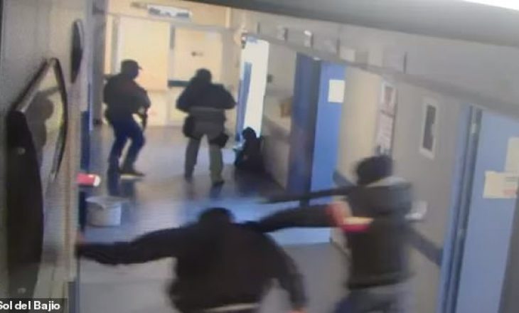 Pamje të rënda: Anëtarë të karteleve Meksikane hyjnë në spital dhe rrëmbejnë pacientin me gjithë barrelë