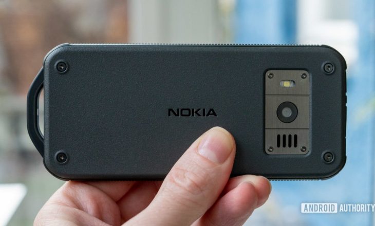 Rikthehet Nokia, prodhon telefonin e pashkatërrueshëm – Bateria mban 1 muaj