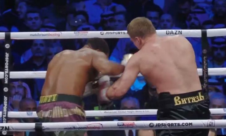 Përfundim i papritur i meçit Povetkin vs Hunter – në radhë Joshua vs Ruiz