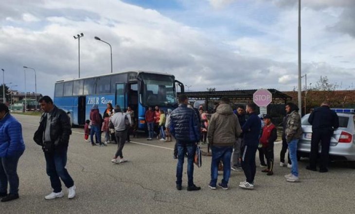 Kthehen në Shqipëri 70 persona që u strehuan në Kosovë pas tërmetit
