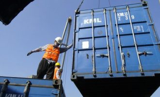 Lufta tregtare SHBA-Kinë, kërkohet heqja e tarifave në fazën e parë të marrëveshjes