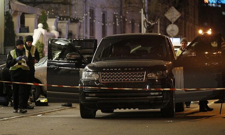 Vritet brenda “Range Rover”-it djali i deputetit ukrainas