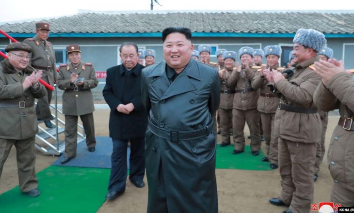 Koreja Veriore nuk do ta mbajë më të pezulluar programin bërthamor