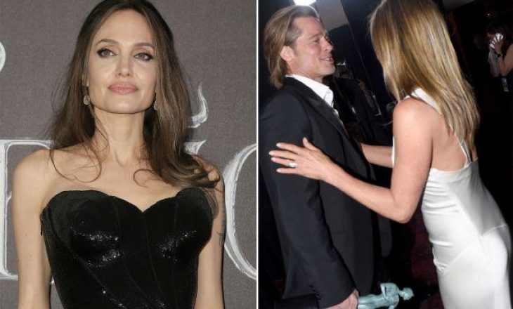 Fotot e Brad Pitt me Jennifer krahë njëri-tjetrit me shumë romancë, reagon Angelina