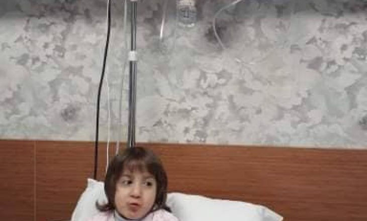 5 vjeçarja nga Hasi i Prizrenit nuk dëgjon e as nuk flet… kërkon ndihmën tuaj për shërim në Turqi