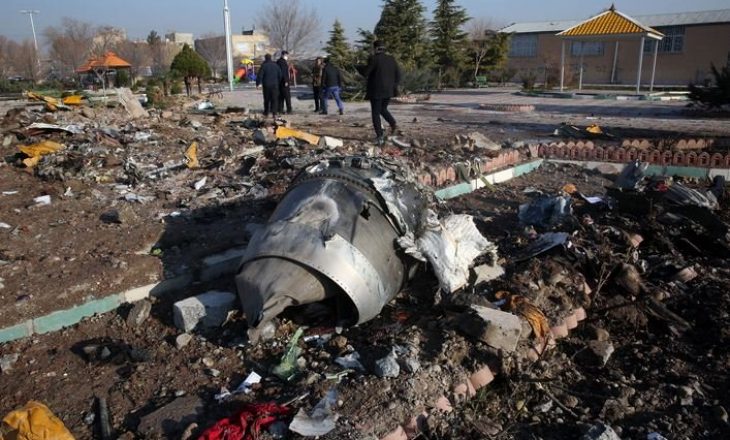 Irani mohon bombardimin e avionit: Piloti kërkoi të kthehej në aeroport