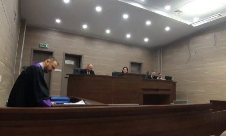 I tha gjykatëses “t’i matin forcat”, vëllai i ish-ministrit Buja kërkon falje