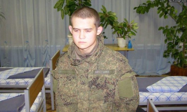 Ushtari rus 20 vjeçar tregon pse i qëlloi për vdekje tetë kolegë