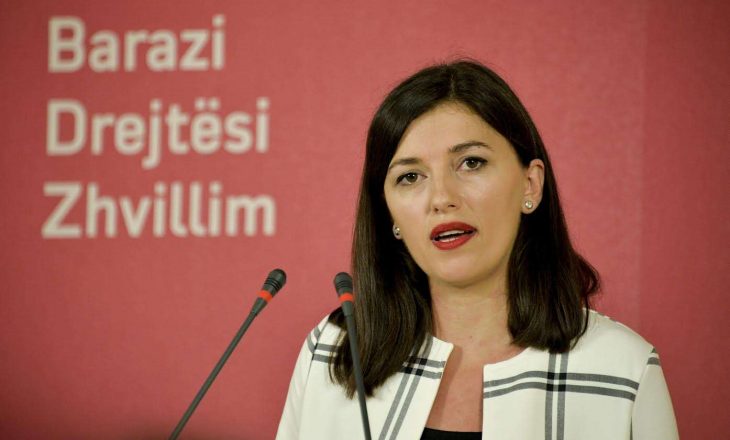 Pas deklaratës së Isa Mustafës për koalicionin, flet Albulena Haxhiu